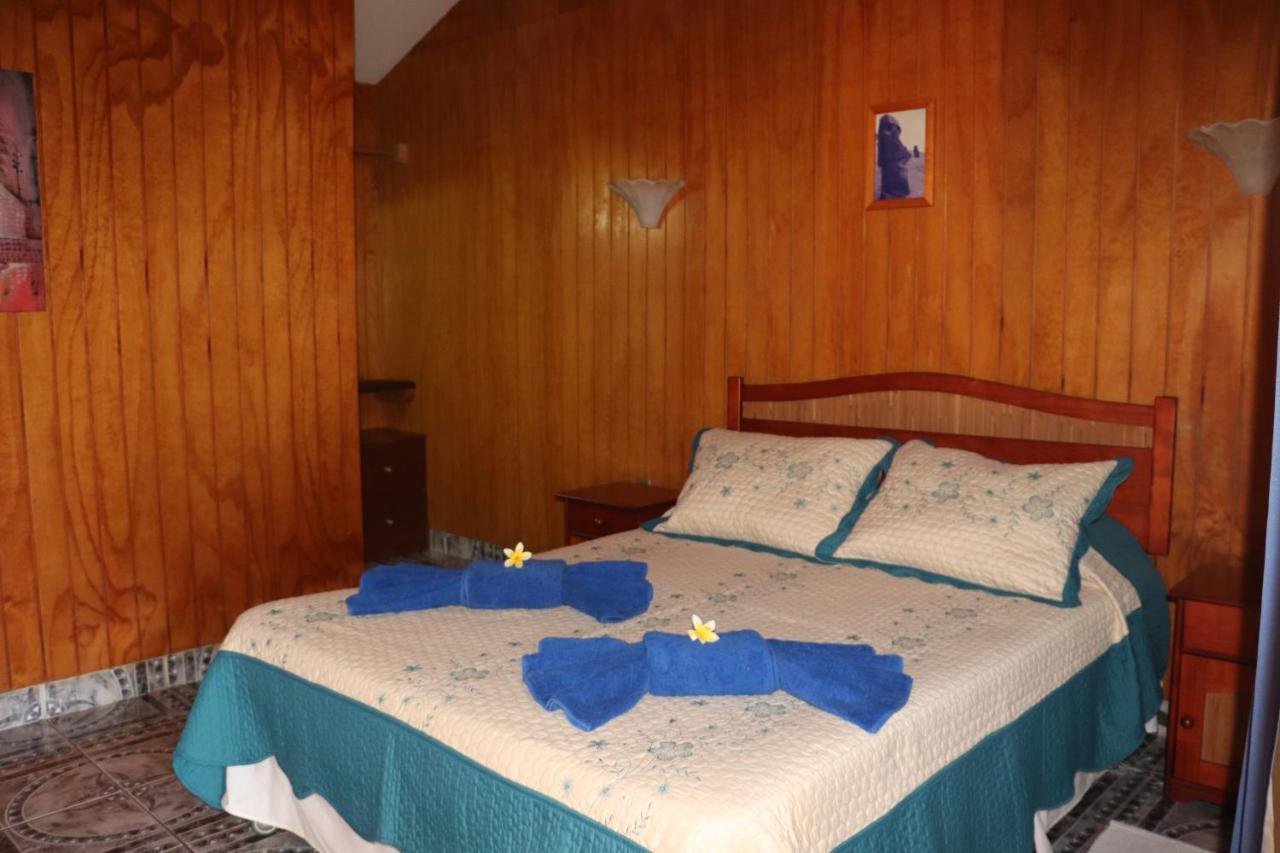 Hostal Avareipua Hanga Roa Kültér fotó