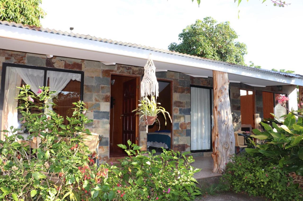 Hostal Avareipua Hanga Roa Kültér fotó